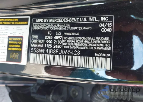 2015 Mercedes-Benz C 300 Sport z USA, uszkodzony, nr VIN 55SWF4JB8FU065428